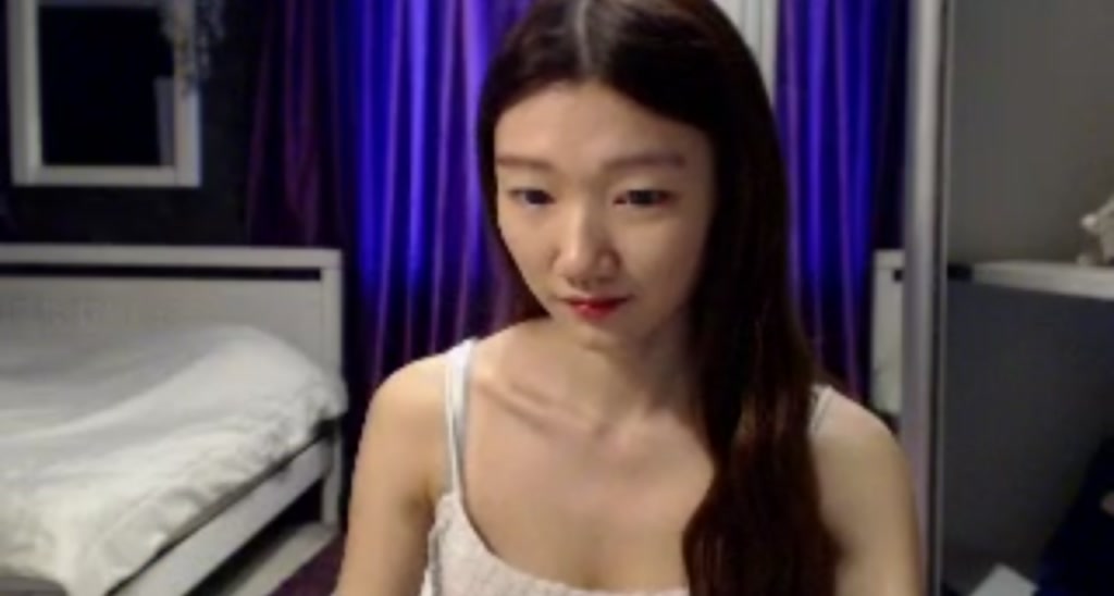 FoxyHyuna video thumbnail