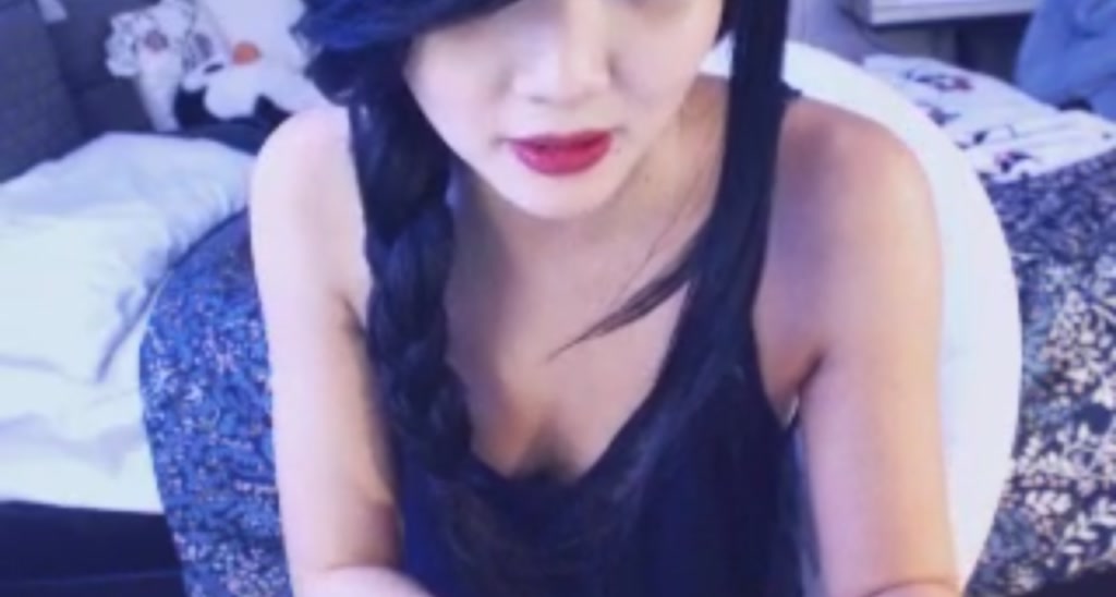 TigerLilyBae video thumbnail