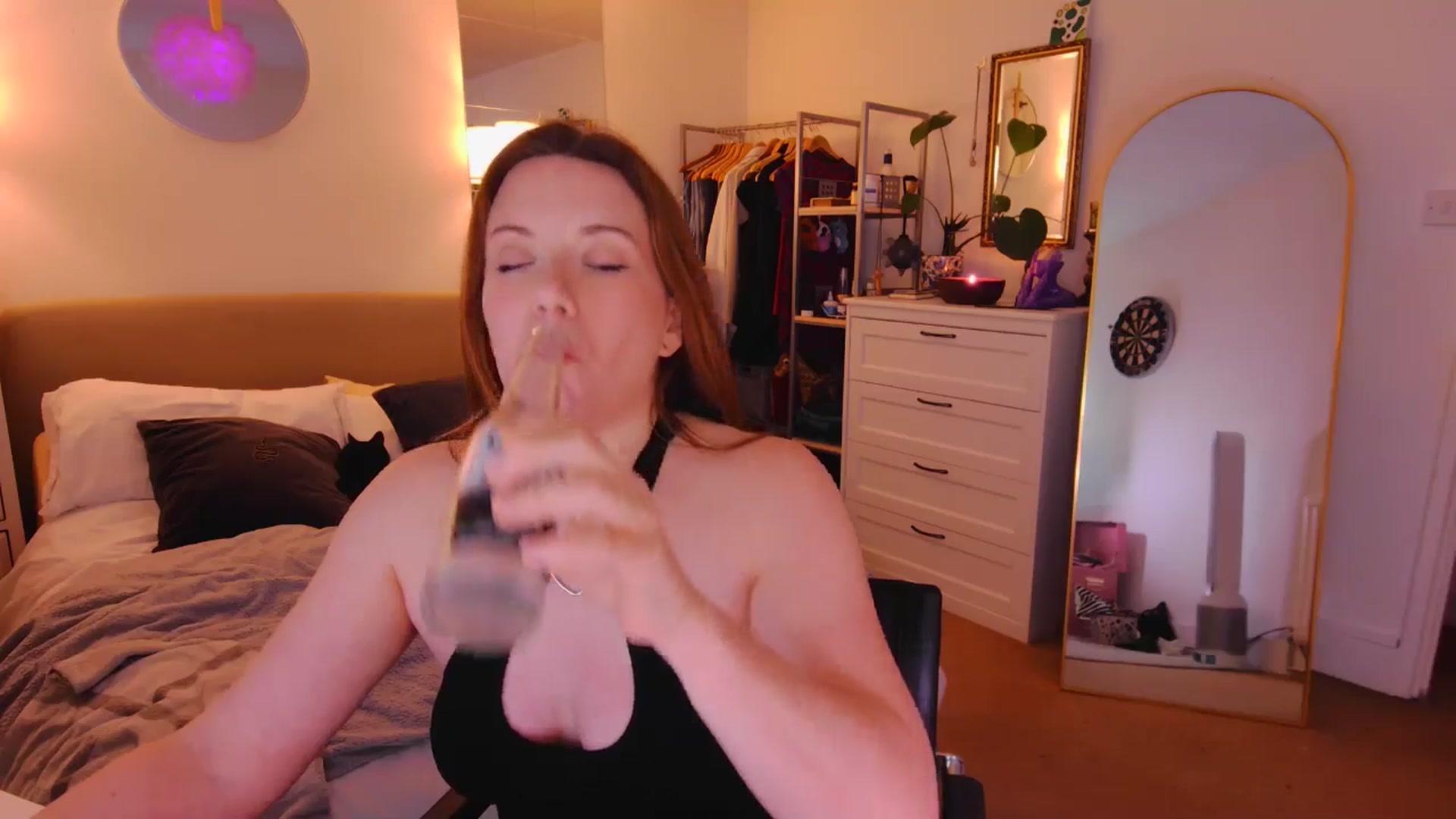 xDaisyx video thumbnail
