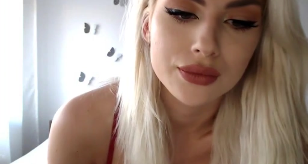 Kissofacobra video thumbnail