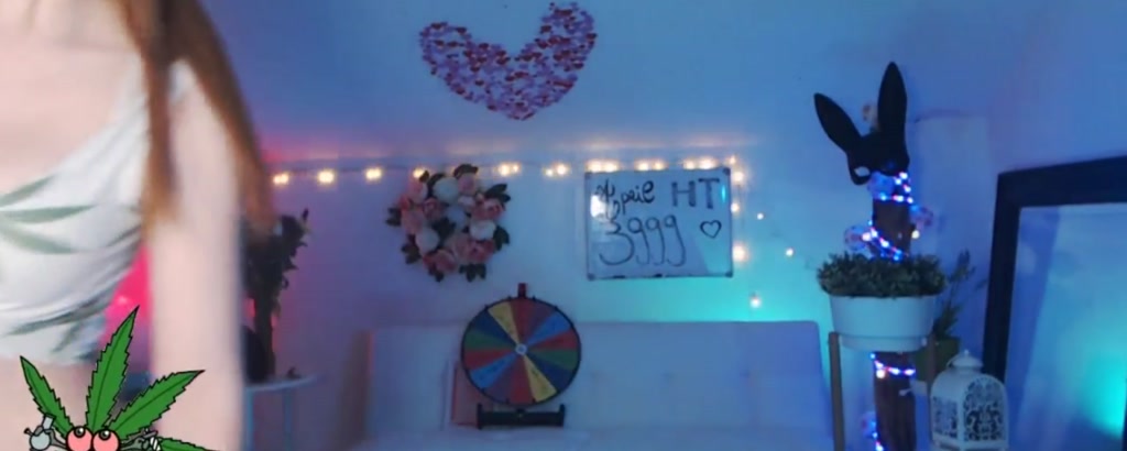 DearLilou video thumbnail
