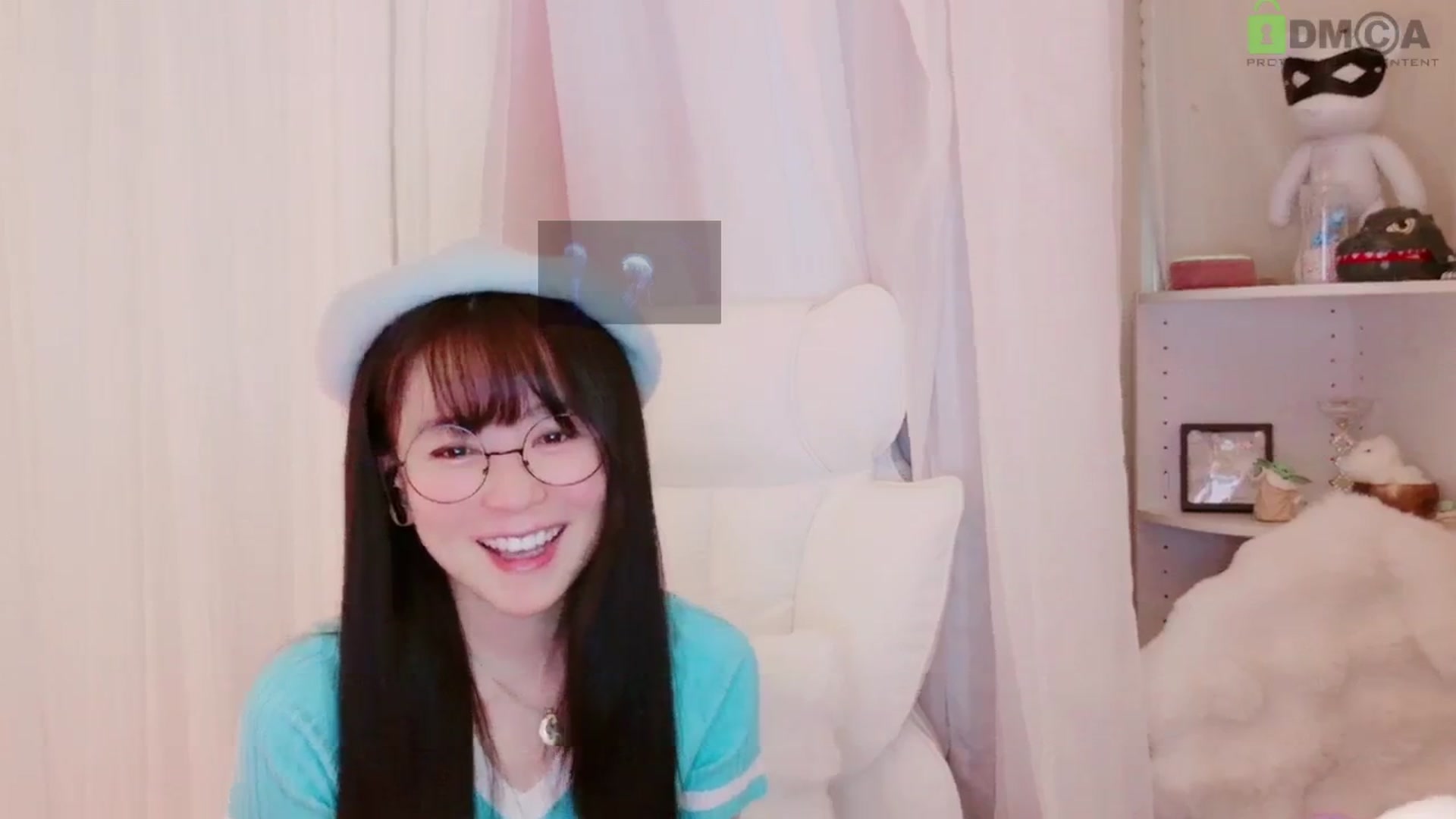 meowtheworld video thumbnail