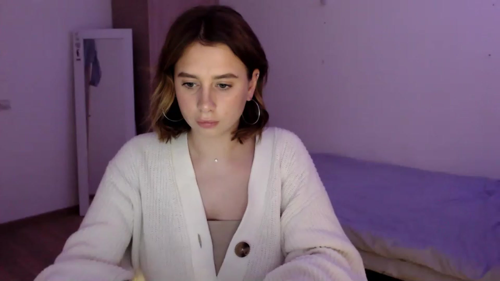 EseniaKiss video thumbnail