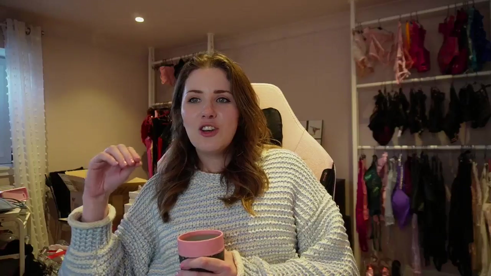 Larah_Sky video thumbnail