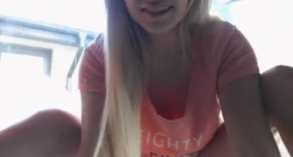 AwesomeBlonde video thumbnail