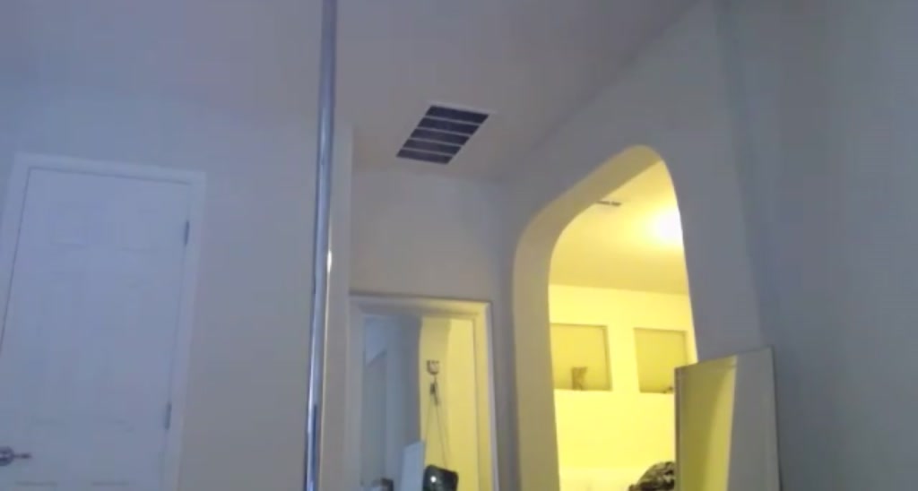 MiNNiE_B00M video thumbnail