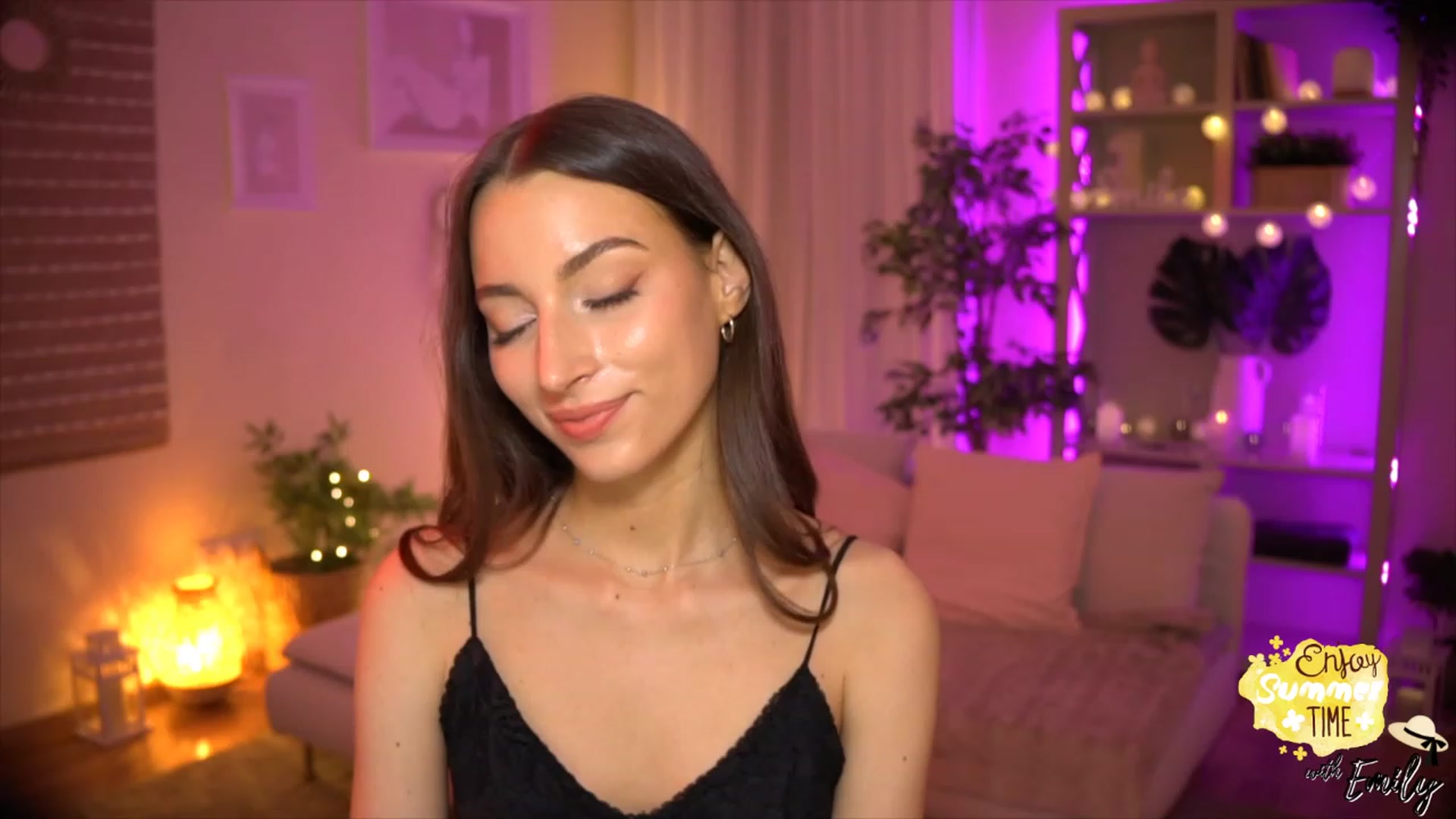 Emily_grey69 video thumbnail