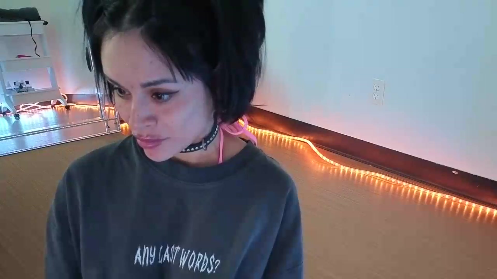 nella video thumbnail