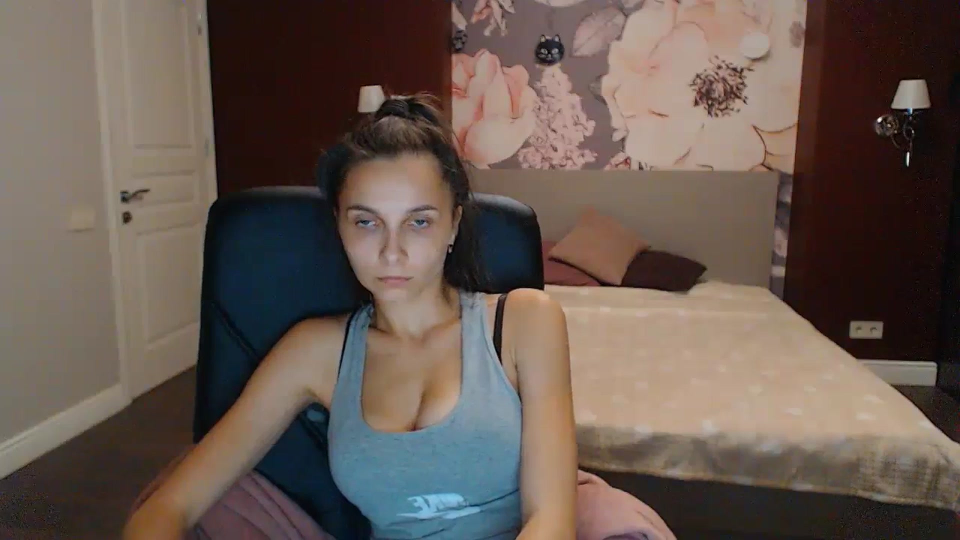 Karina_Mils video thumbnail