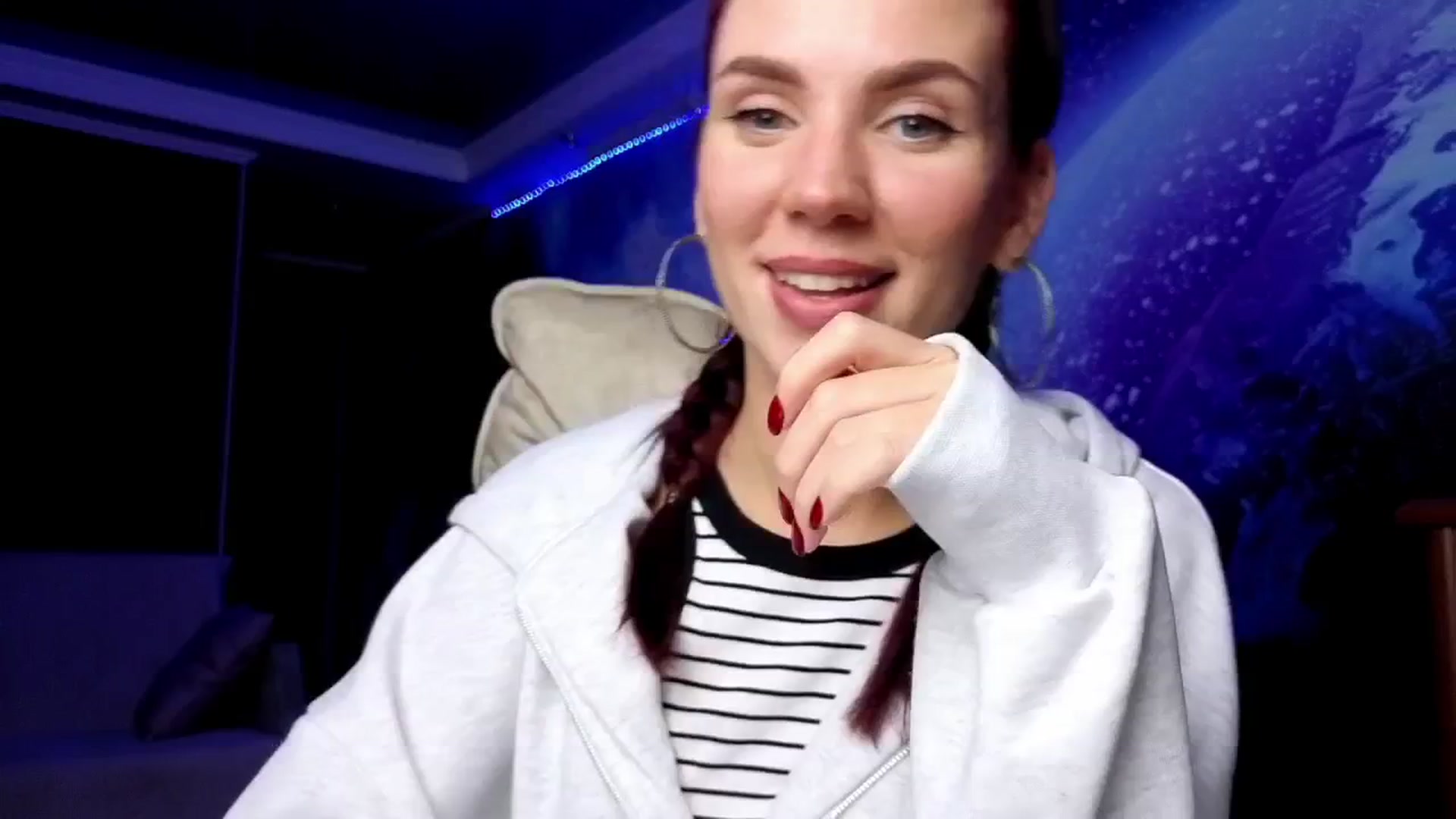 MiaLuxe video thumbnail
