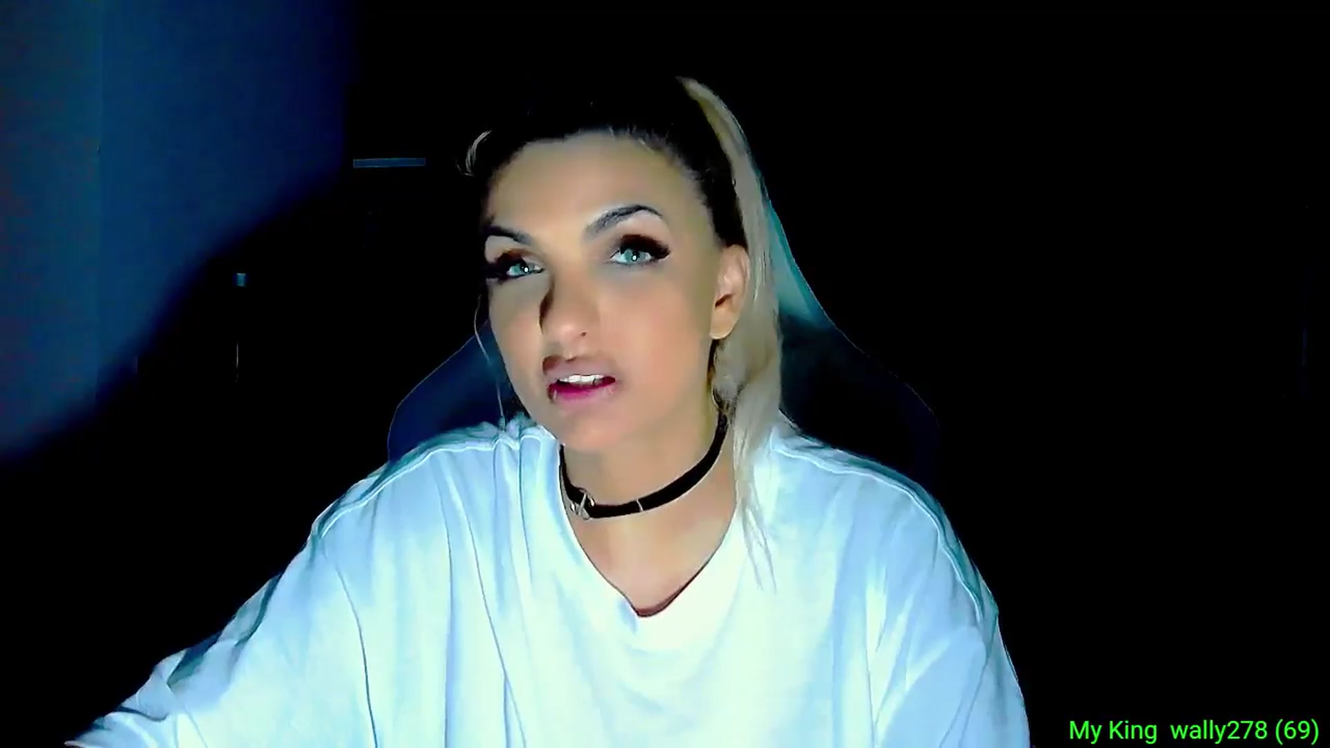 SunnyQueen video thumbnail