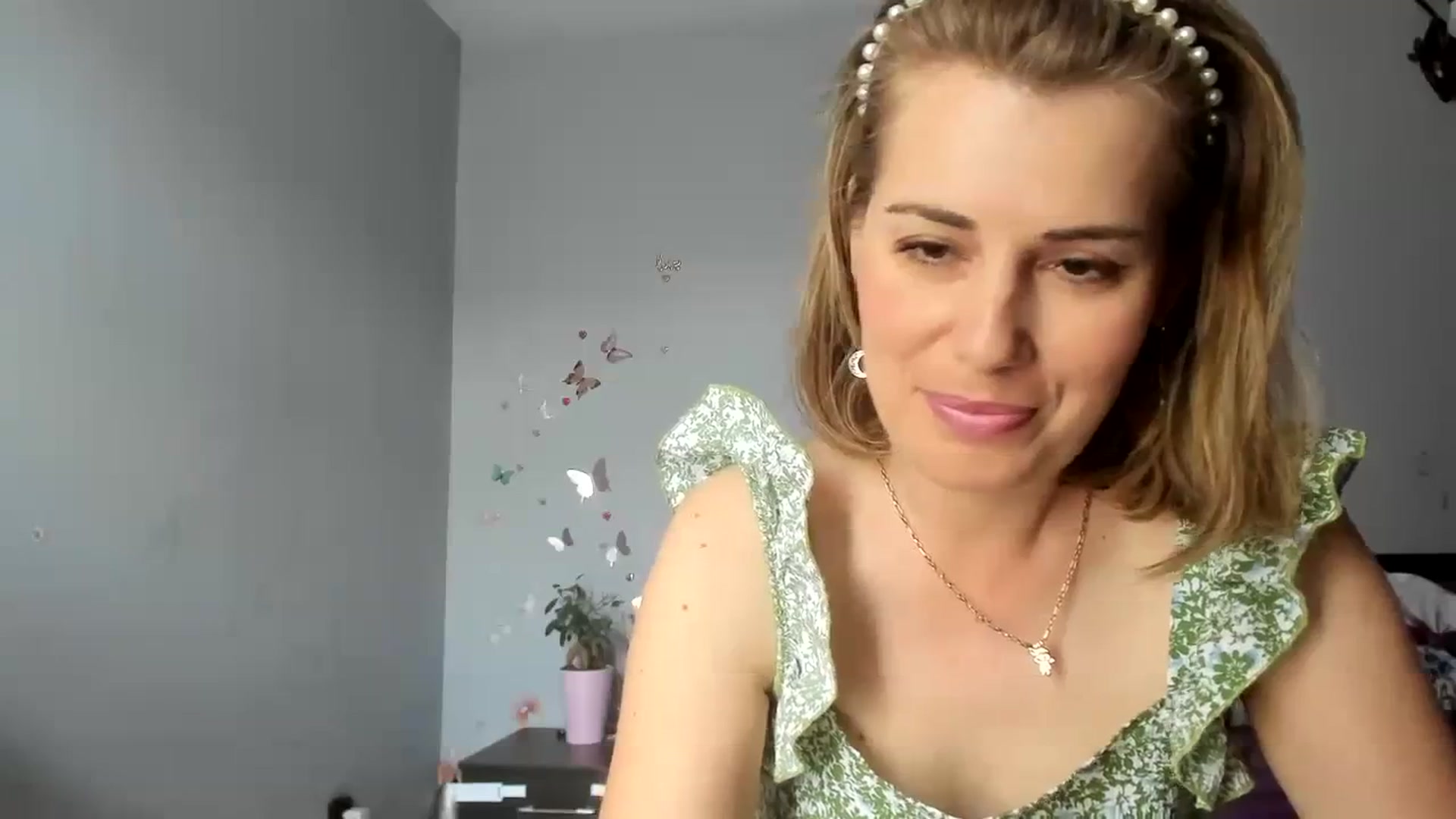 PrettyWomen31 video thumbnail