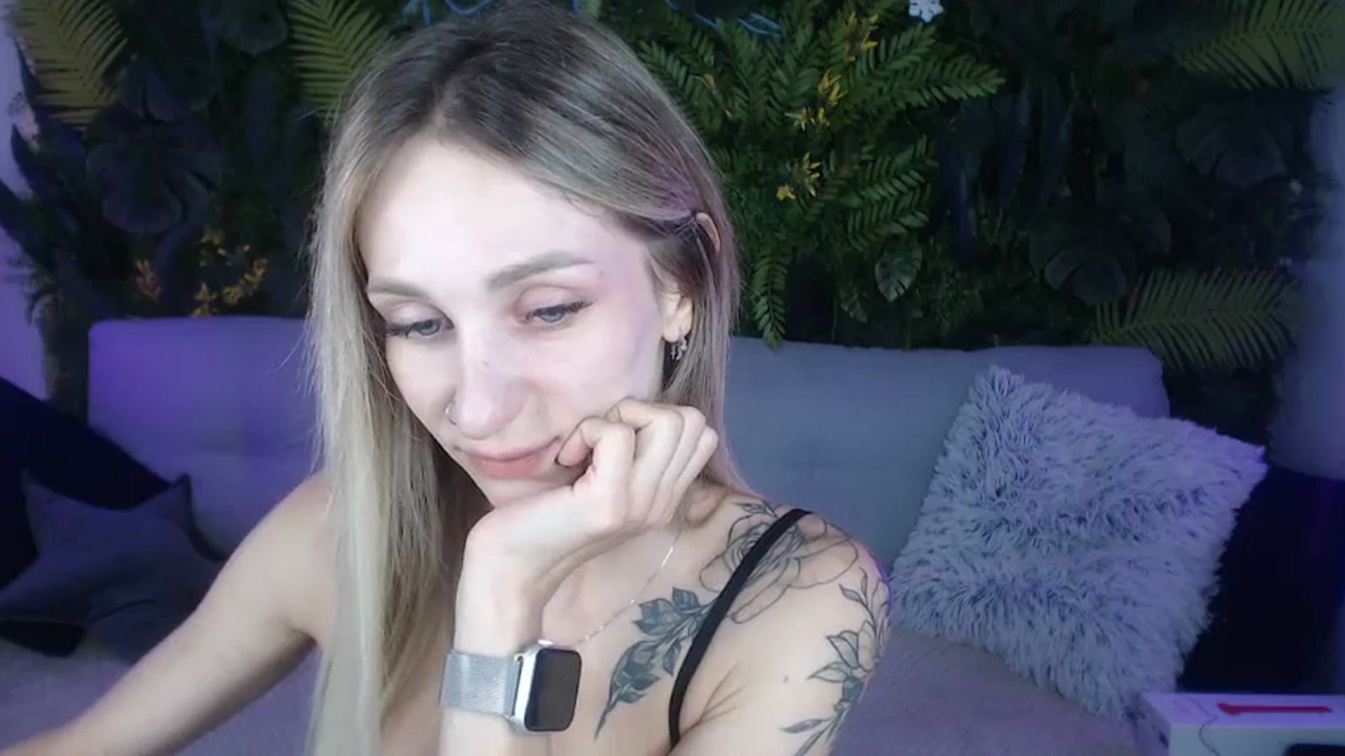 Horny_Blond video thumbnail