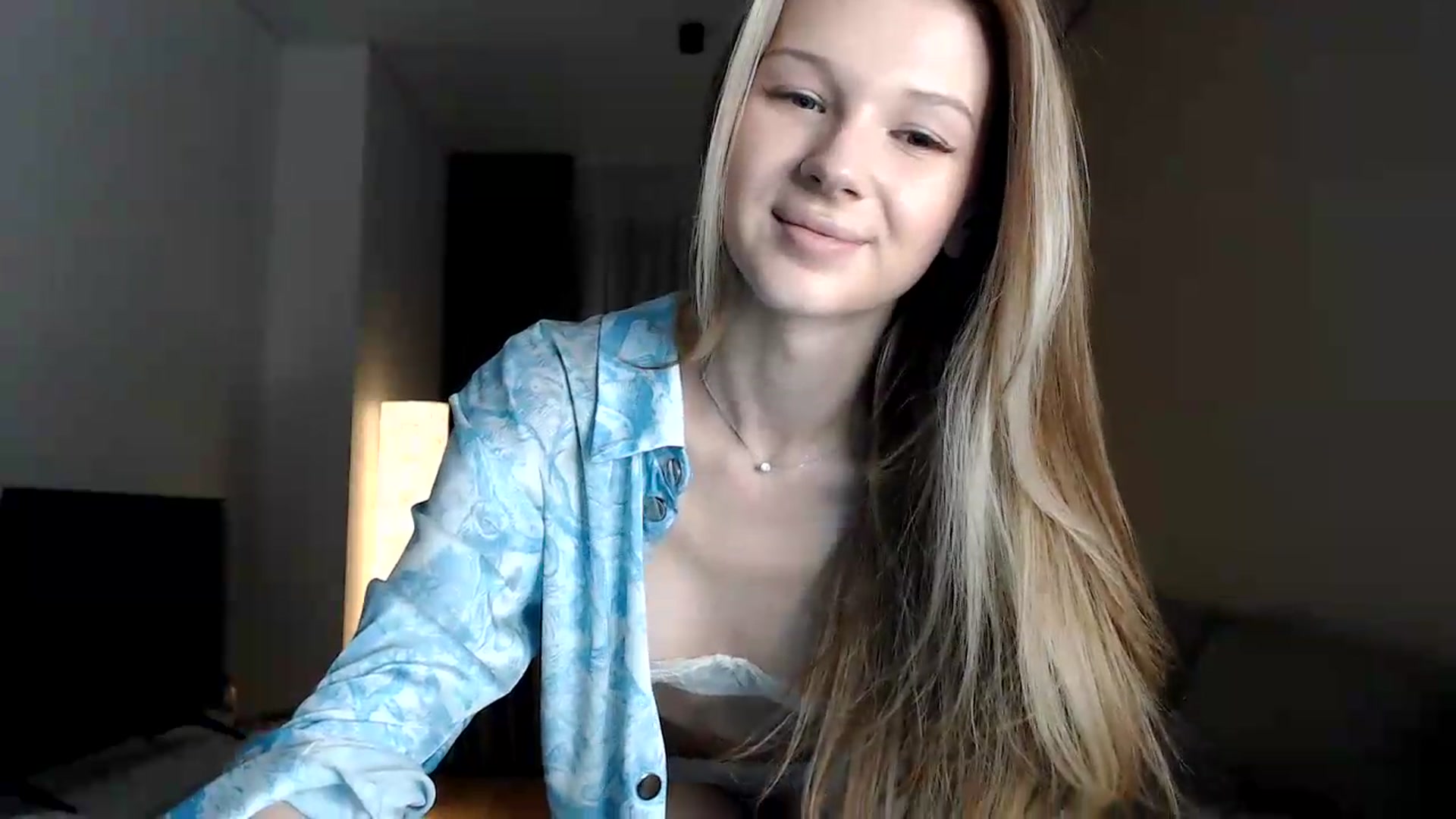 CuteBlonde video thumbnail