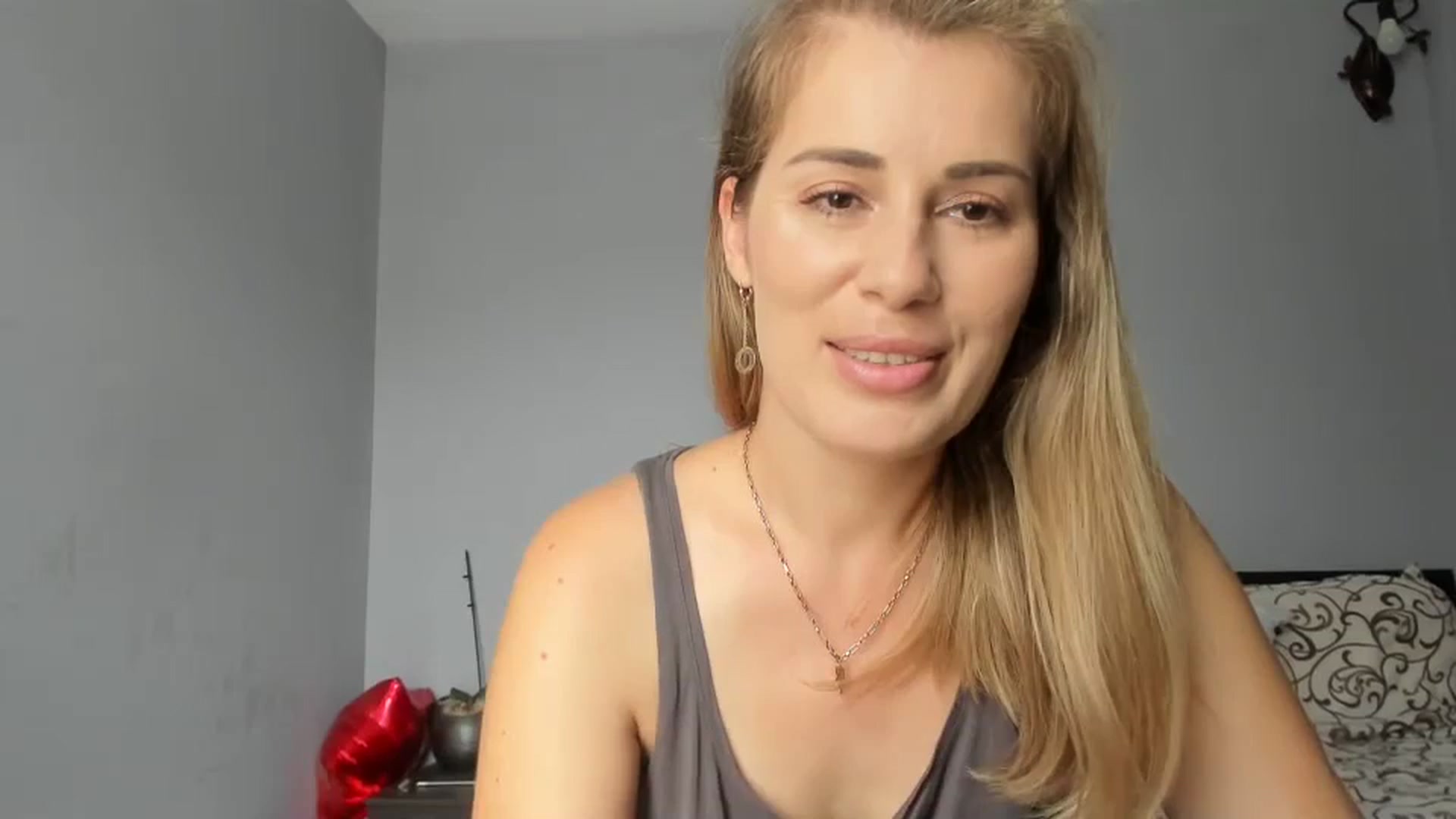 PrettyWomen31 video thumbnail
