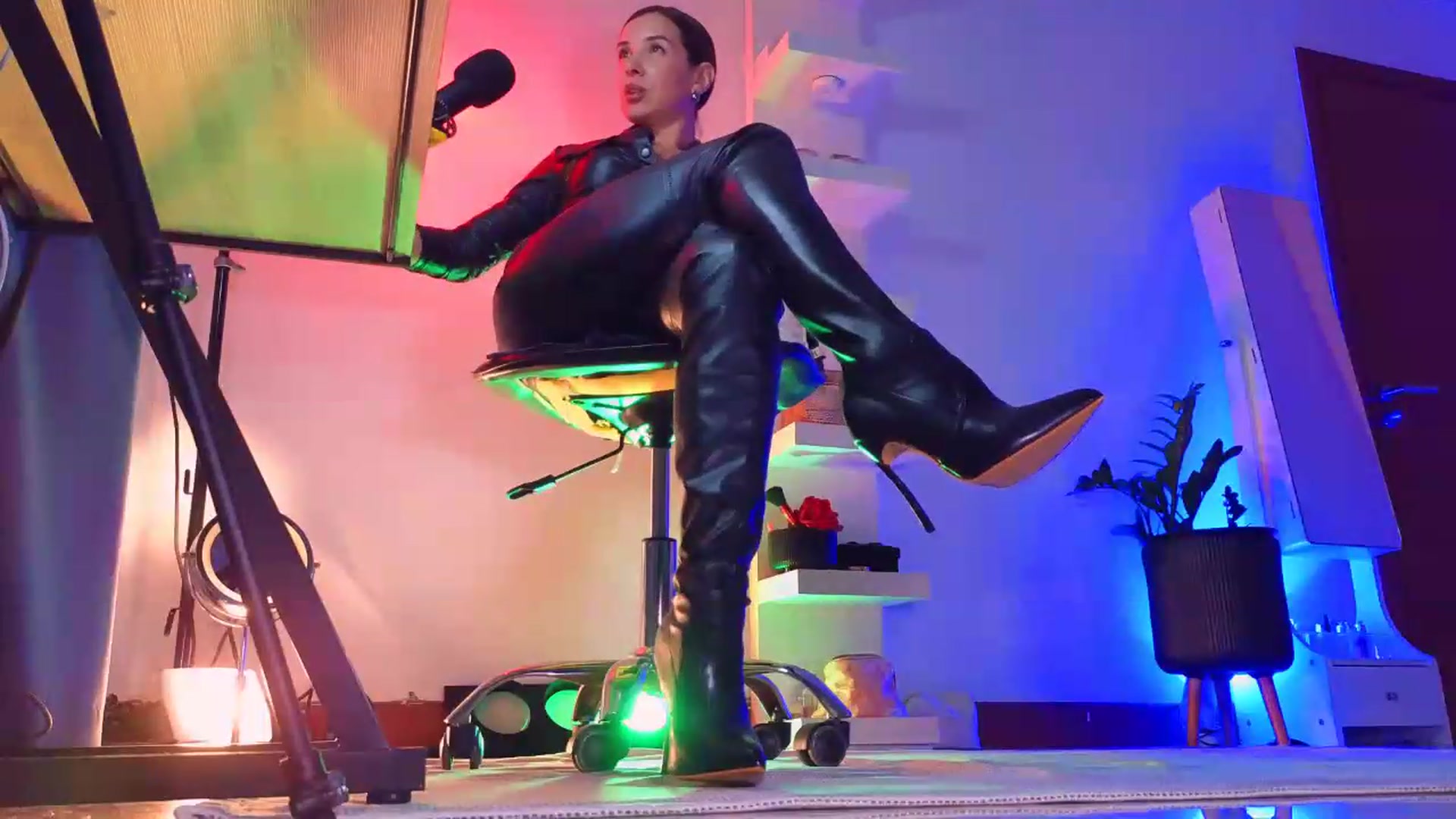 AddictsQueen video thumbnail