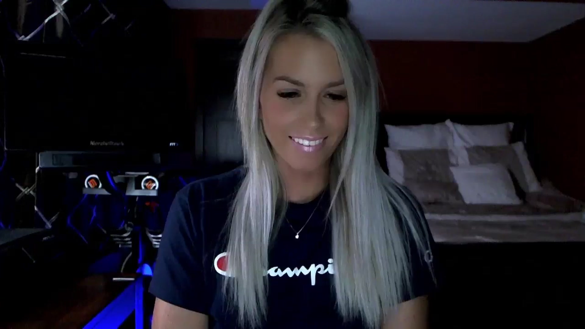 Cora9 video thumbnail