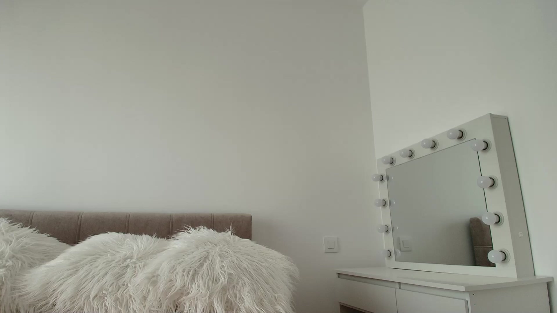 Anayys video thumbnail