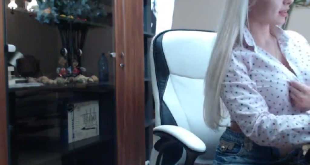 Innocentdoll_ video thumbnail