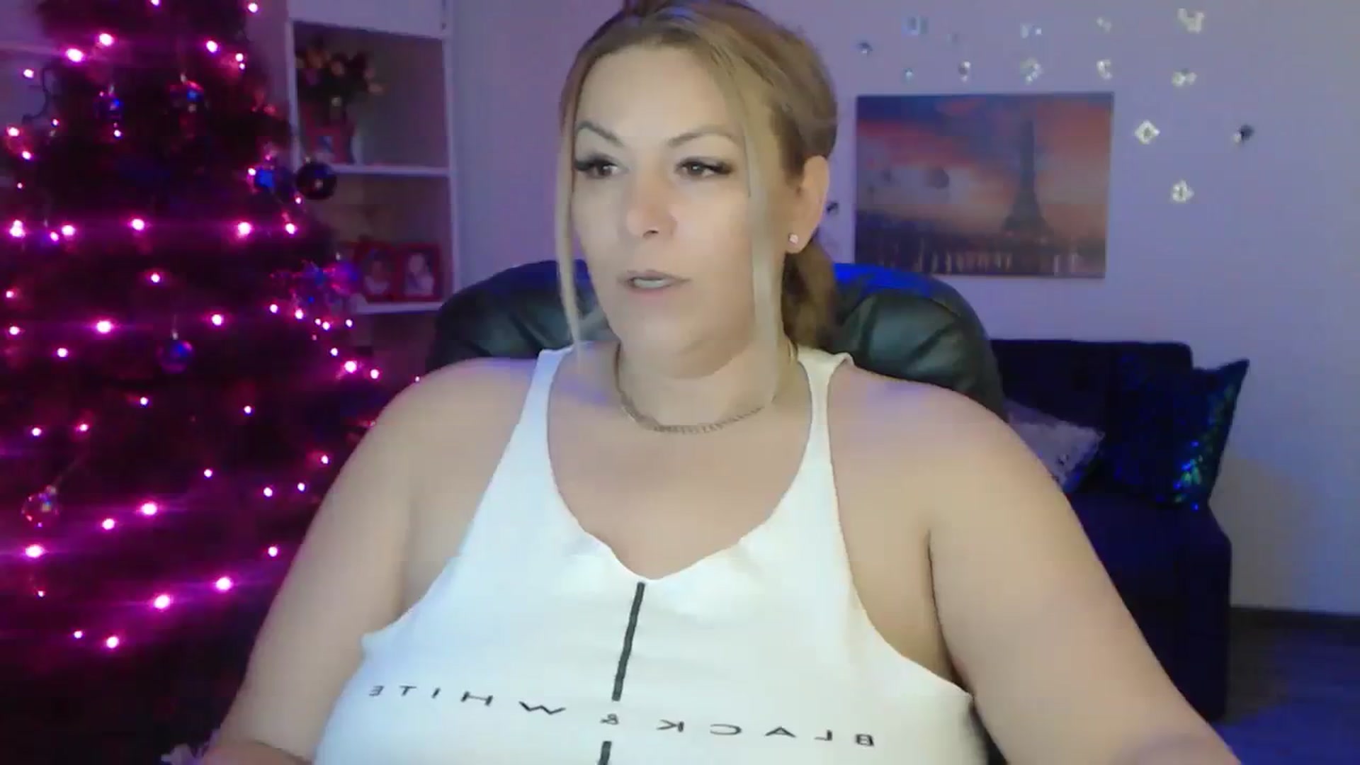 A_baby_Boo video thumbnail