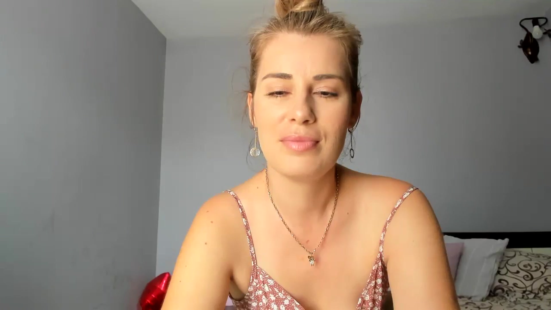 PrettyWomen31 video thumbnail