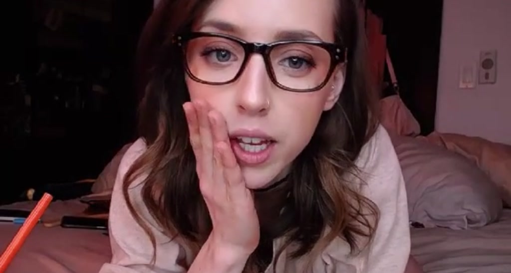 MinaHarvie video thumbnail