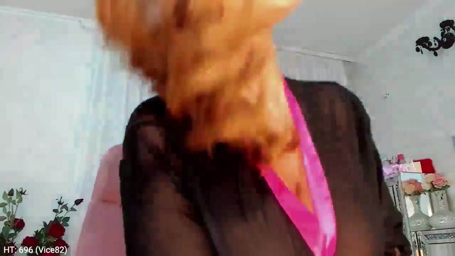 MissButterfly video thumbnail