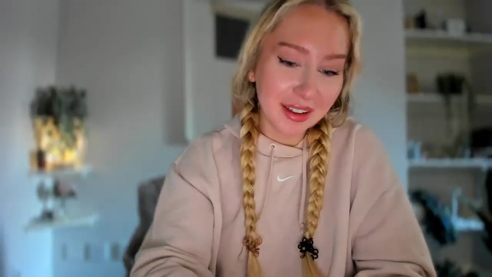 AvaCutie video thumbnail