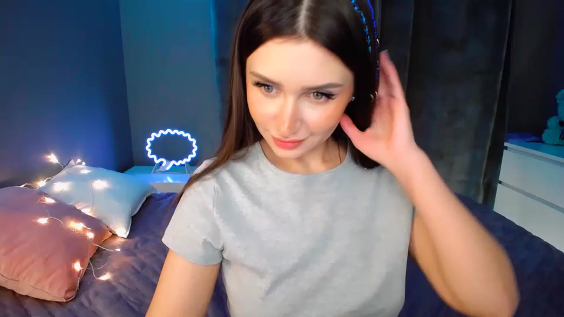 DollGlamourr video thumbnail