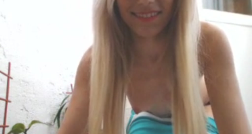 AwesomeBlonde video thumbnail