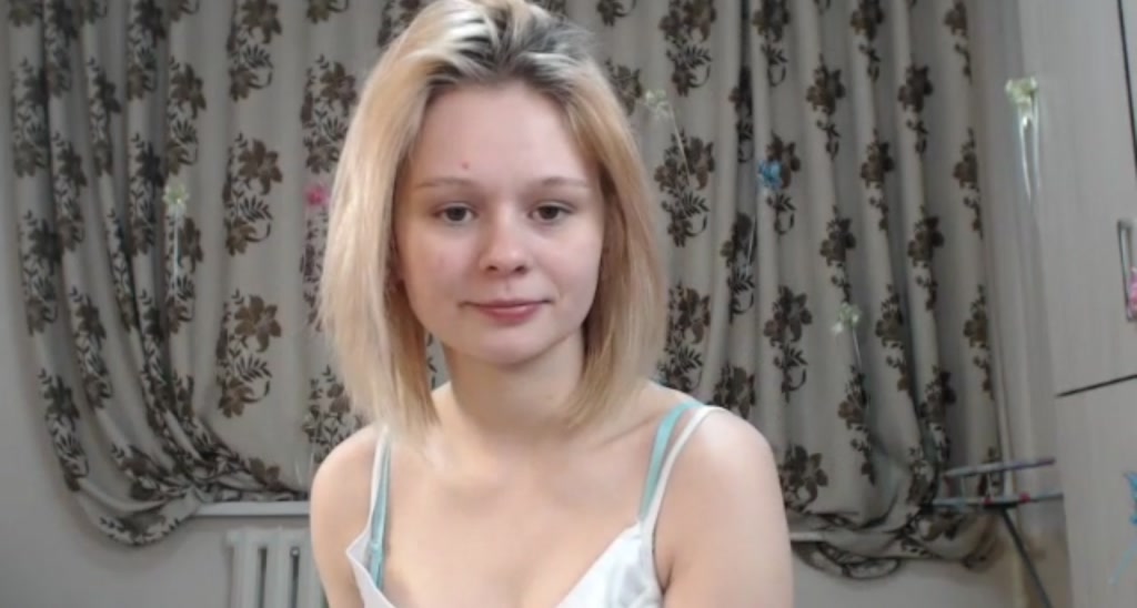 Petite_Sophie video thumbnail