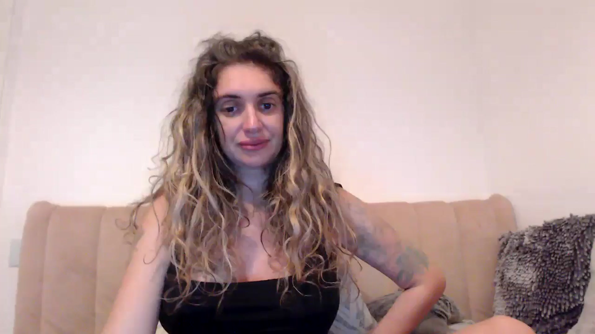 MissDivinna video thumbnail