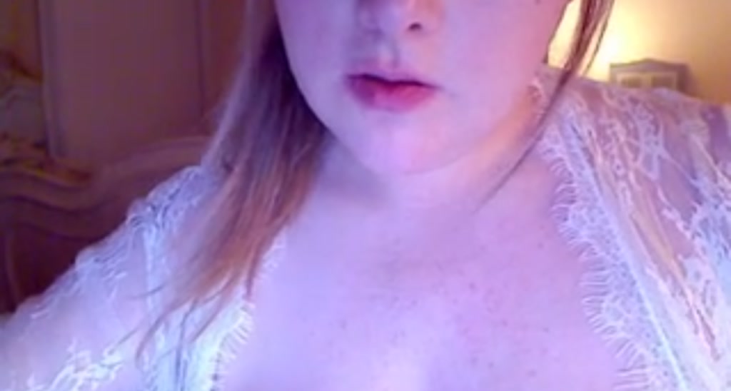JonieGene video thumbnail