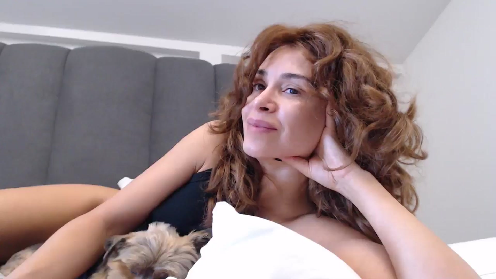 NormalGirl video thumbnail