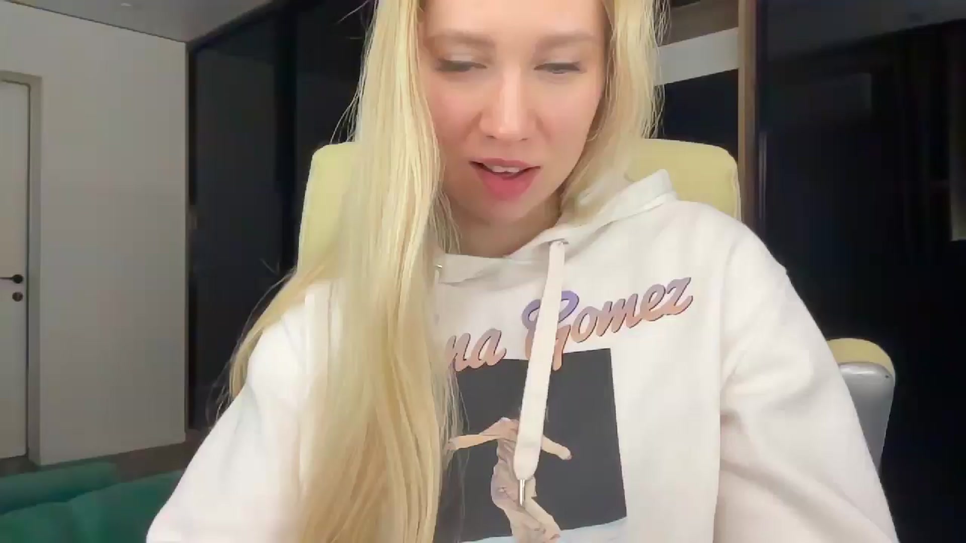 Miss_Sylvia video thumbnail