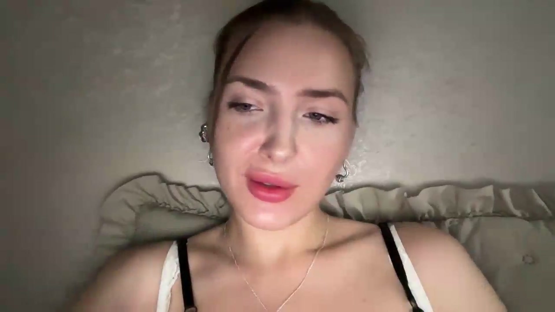 Di_Pearl video thumbnail