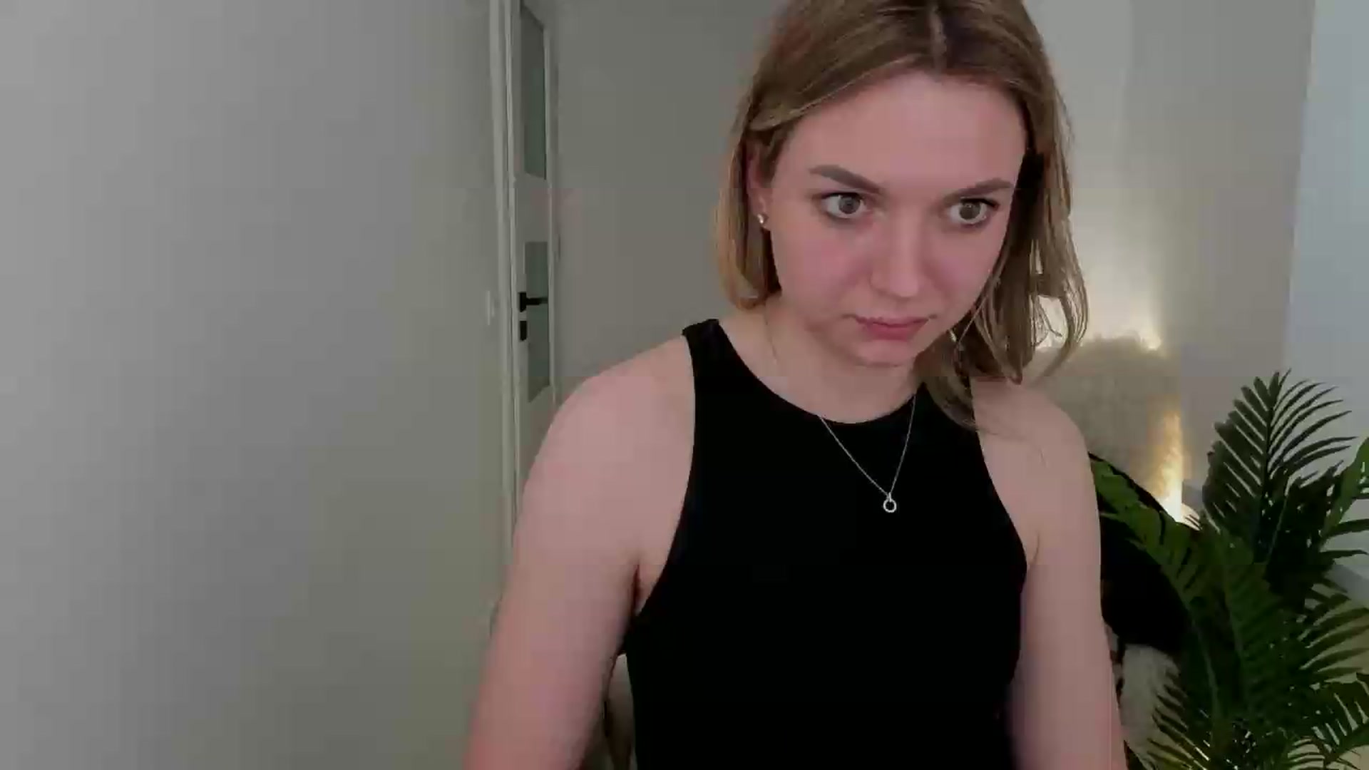 AshleyMimi video thumbnail