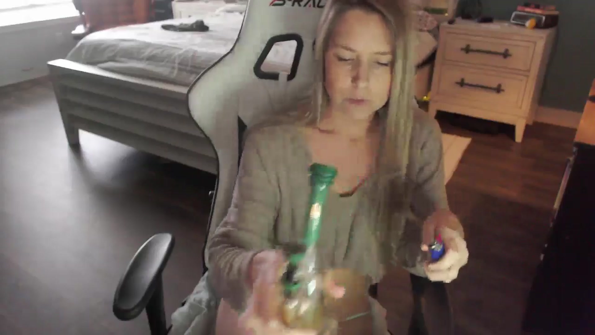 ZenZoey video thumbnail