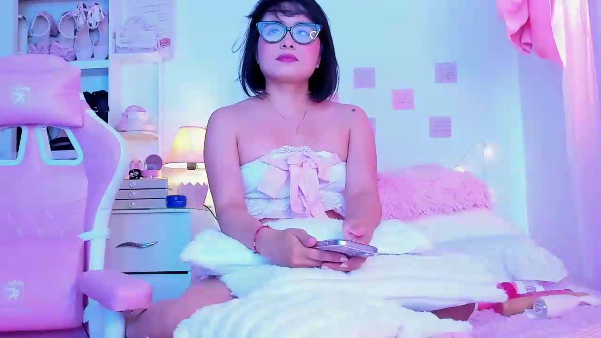 NaisshaF video thumbnail