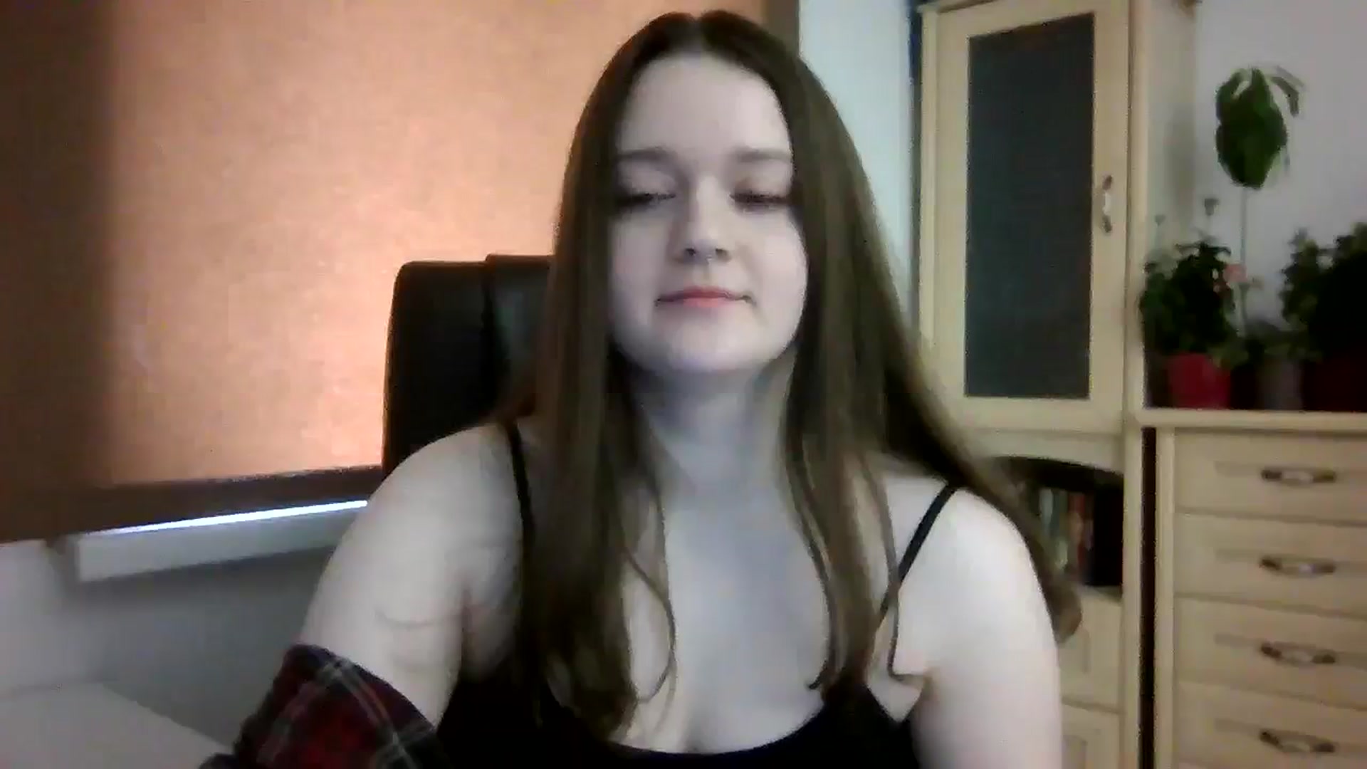 KiraDelys video thumbnail
