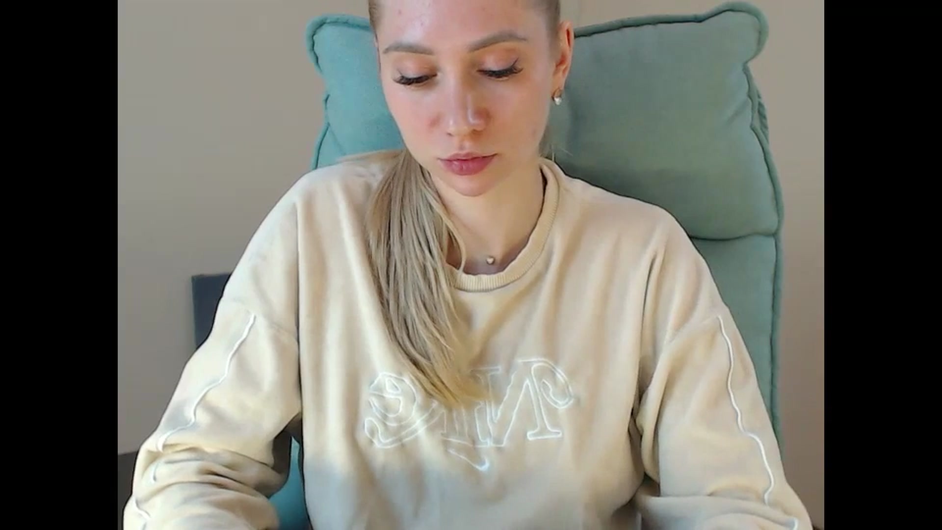 Miss_Sylvia video thumbnail