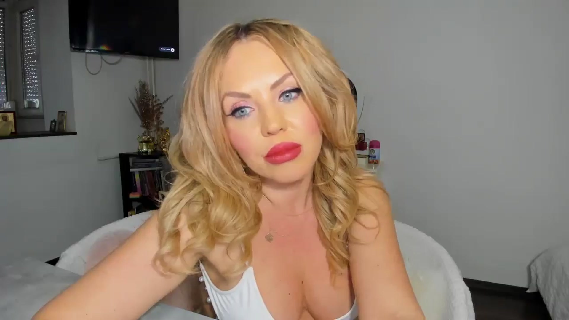 MISS_JOY99 video thumbnail