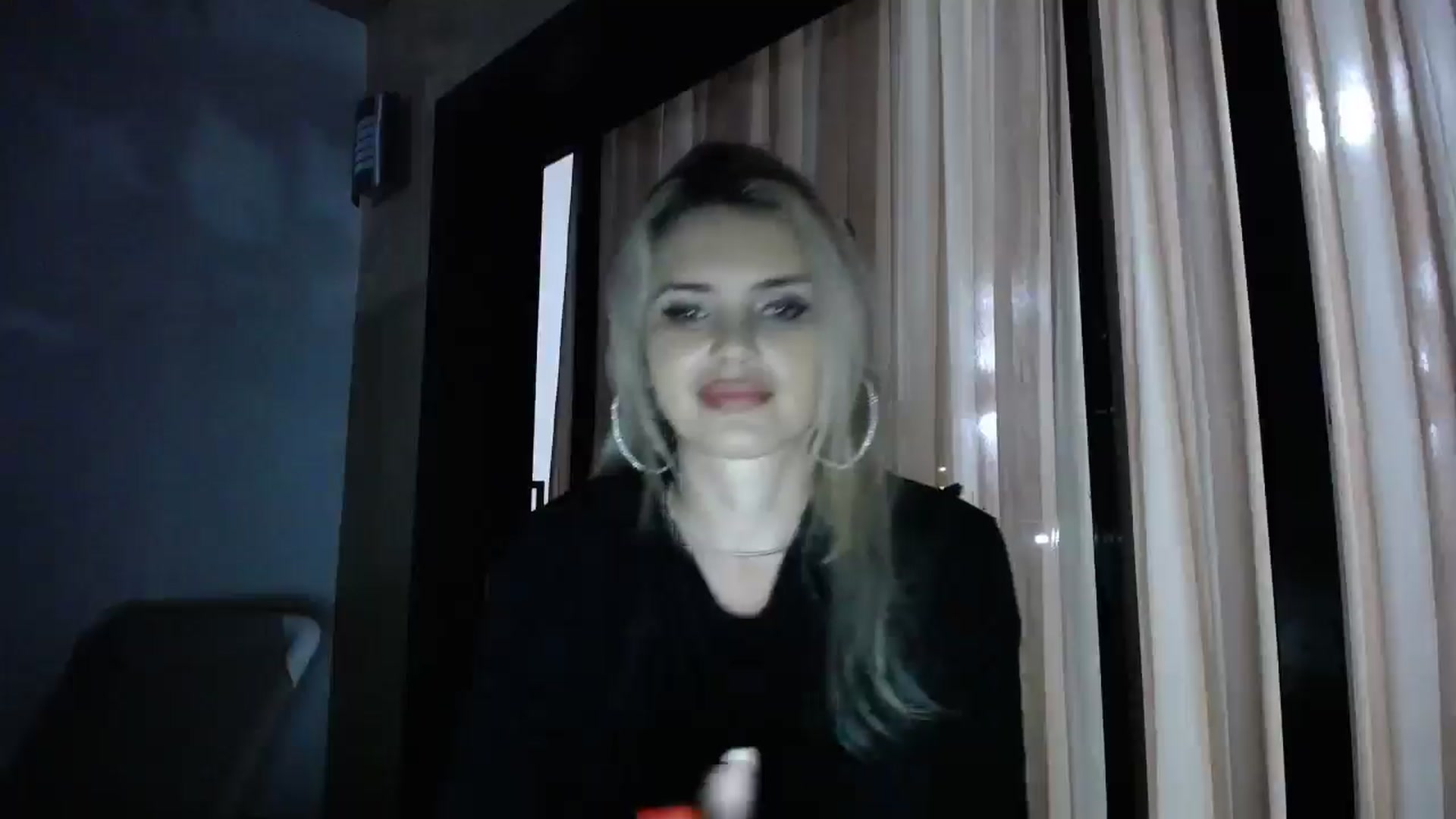 Blondita video thumbnail