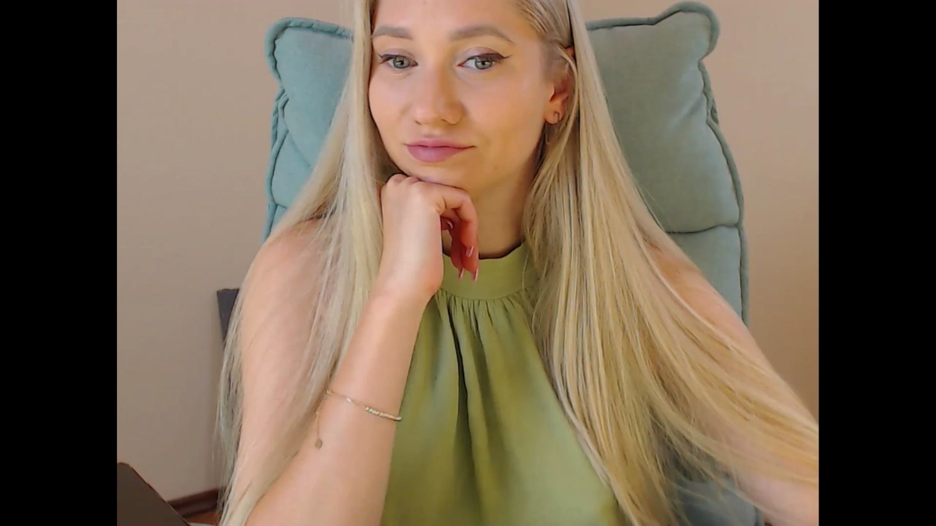 Miss_Sylvia video thumbnail