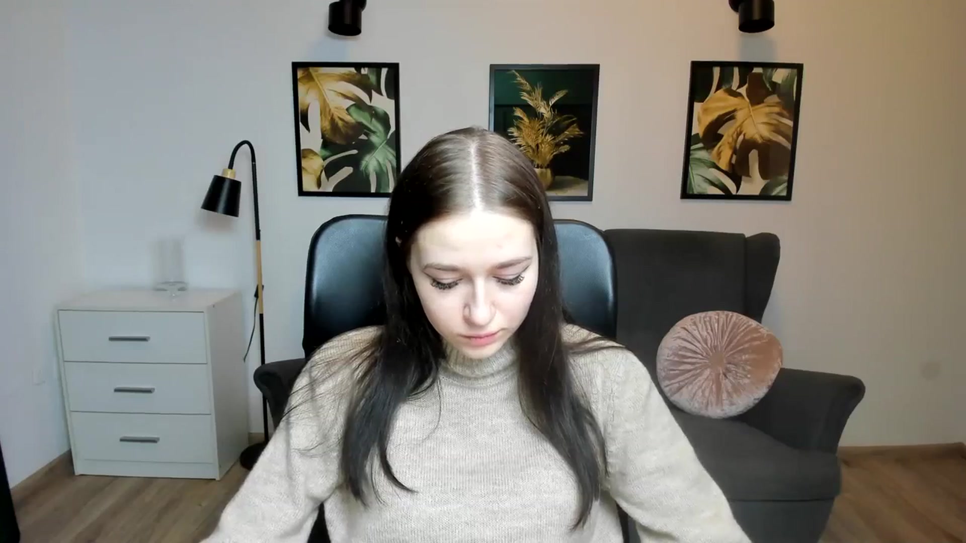 SsweetPeaches video thumbnail
