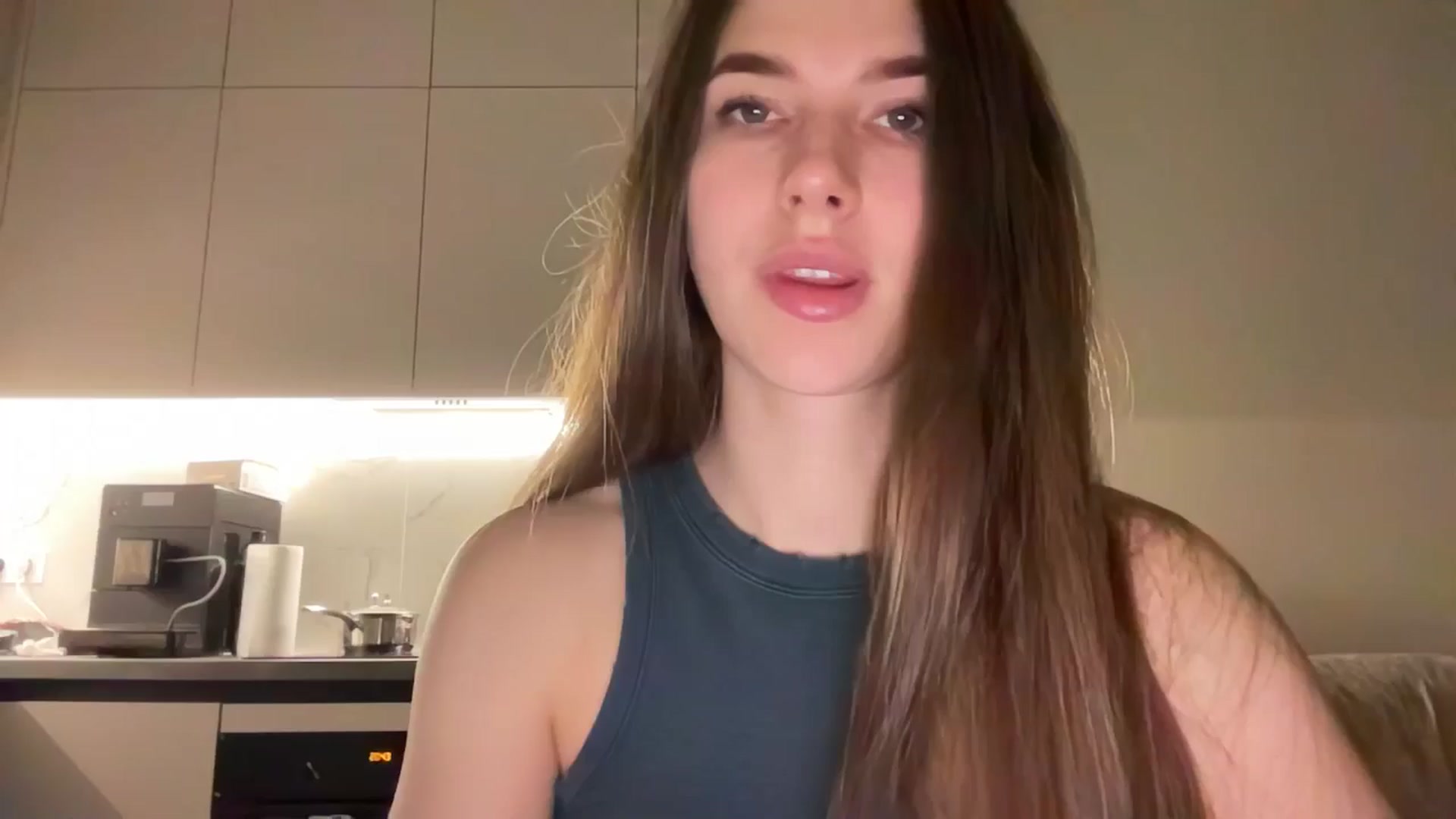 kissfreeze video thumbnail
