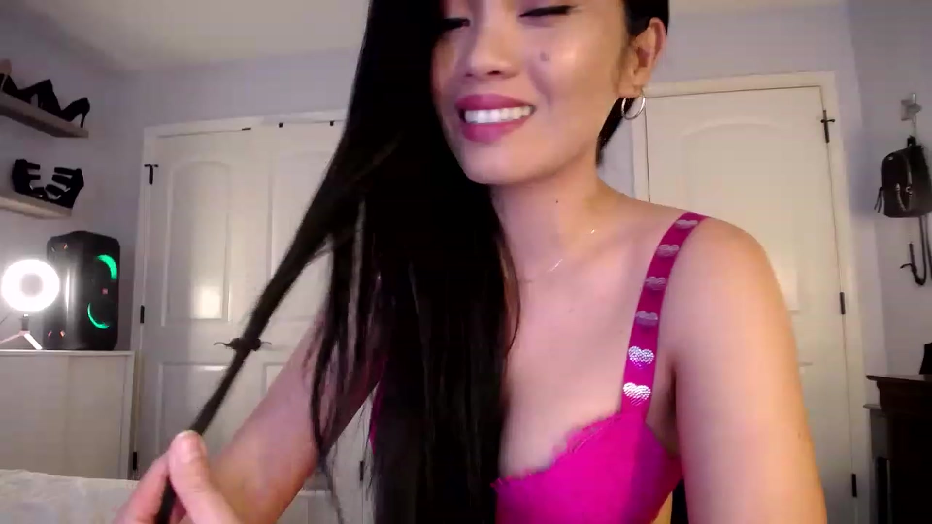 AsianLuv_4U video thumbnail