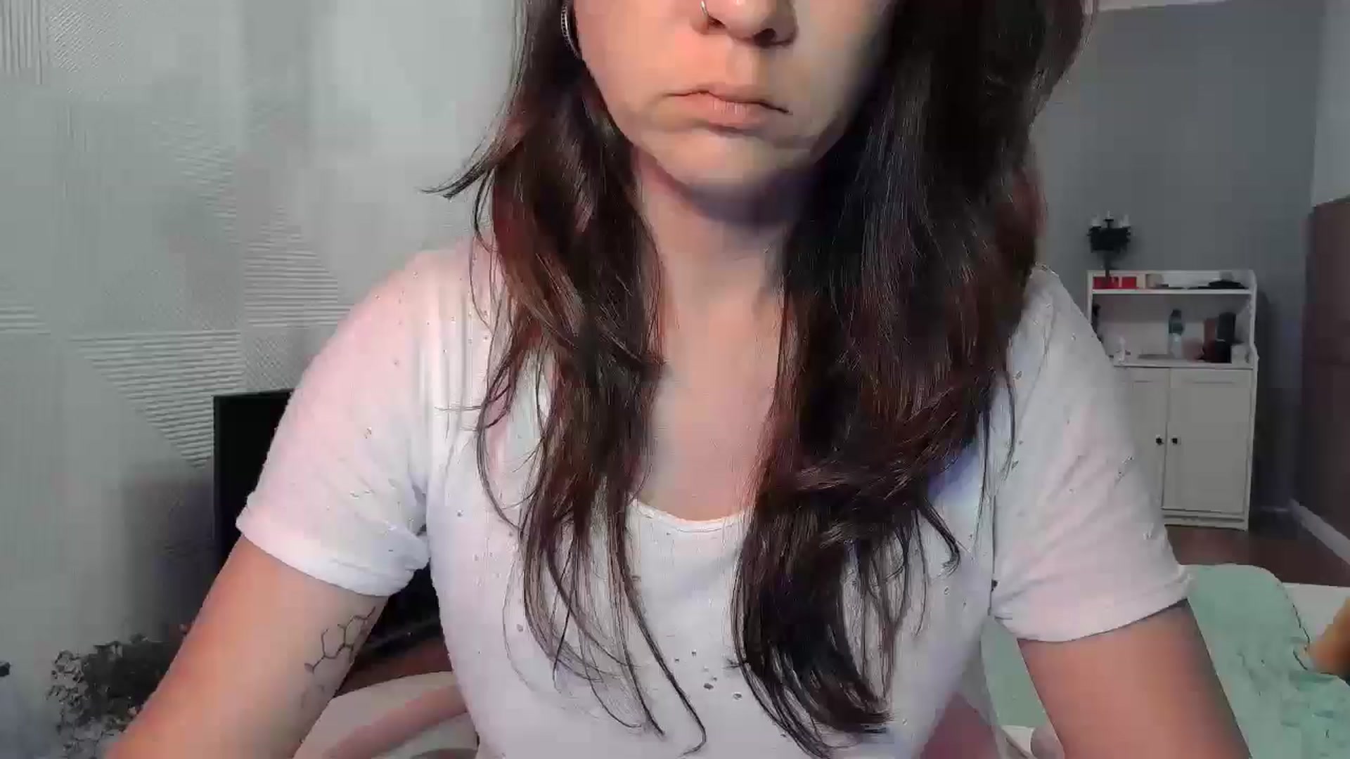 Qi_ra video thumbnail