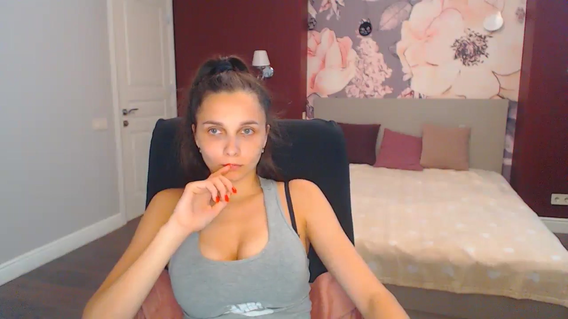 Karina_Mils video thumbnail