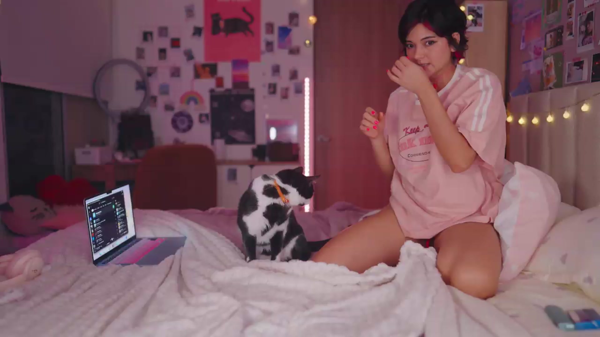 kittennmoon video thumbnail